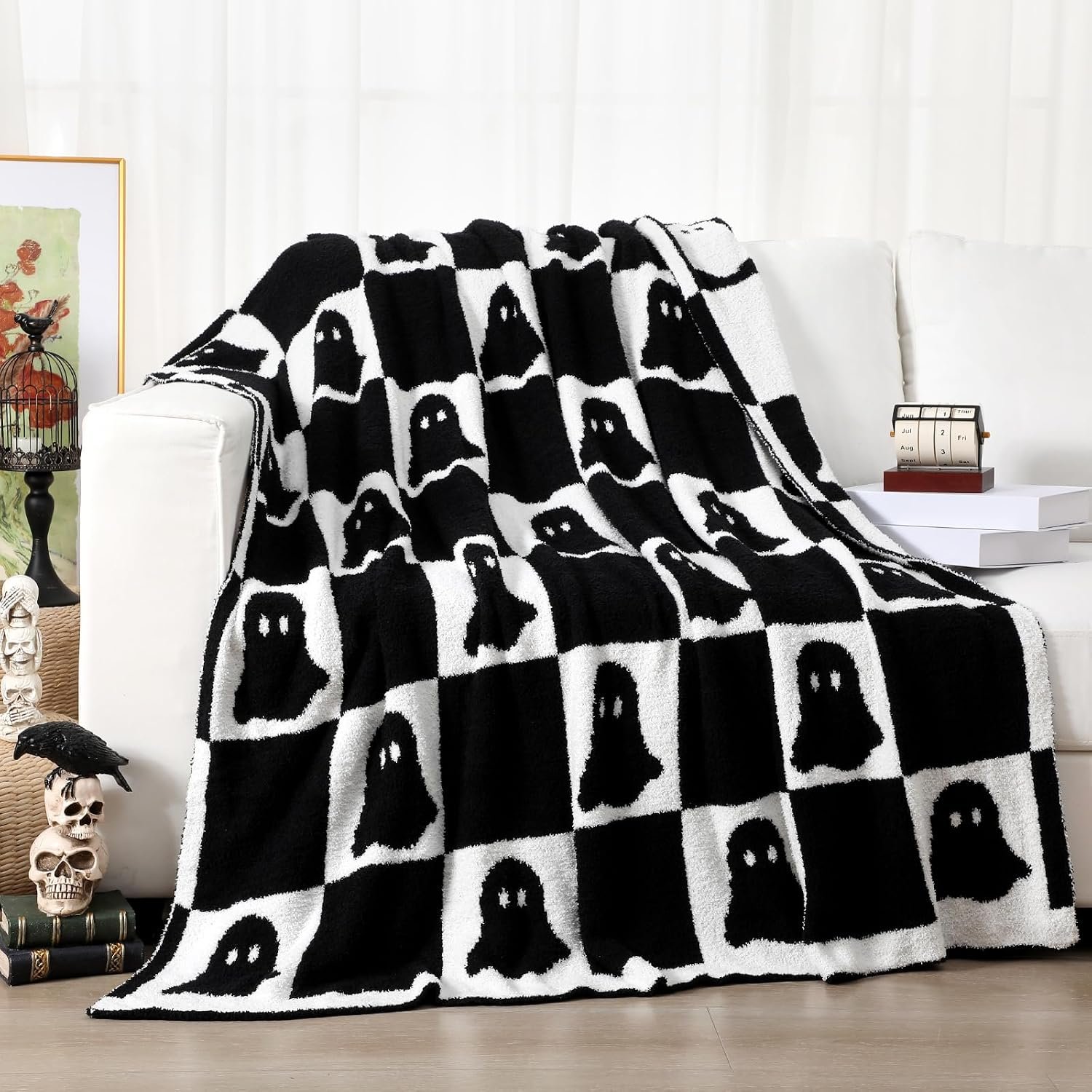 Throw Blanket Black and White, 50x60 Reversible Knit - Image 2
